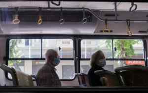 Κορωνοϊός: Οι 6 βασικές οδηγίες για να μην κολλήσεις σε λεωφορεία