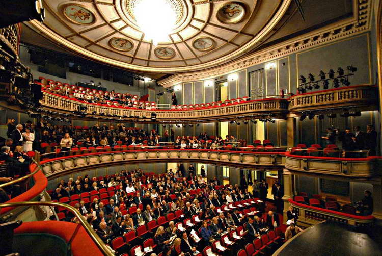 Εθνικό Θέατρο: Ακυρώνονται οι παραστάσεις την Τετάρτη